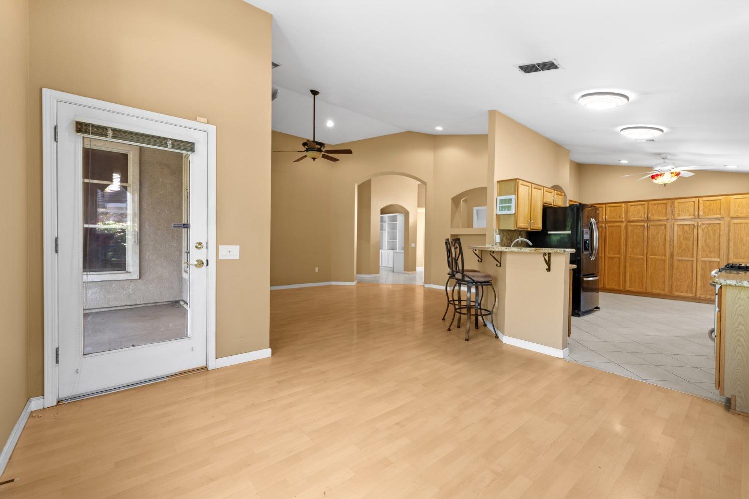 Detail Gallery Image 11 of 35 For 4834 Winter Haven Way, Roseville,  CA 95747 - 2 Beds | 2 Baths