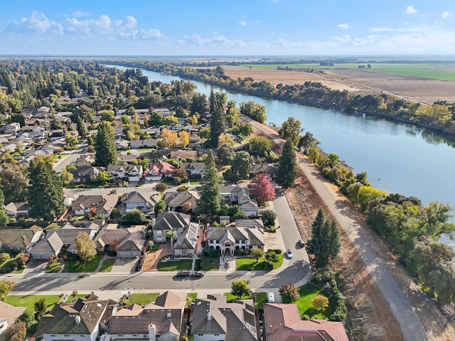 Detail Gallery Image 73 of 87 For 170 Audubon Cir, Sacramento,  CA 95831 - 5 Beds | 4/1 Baths