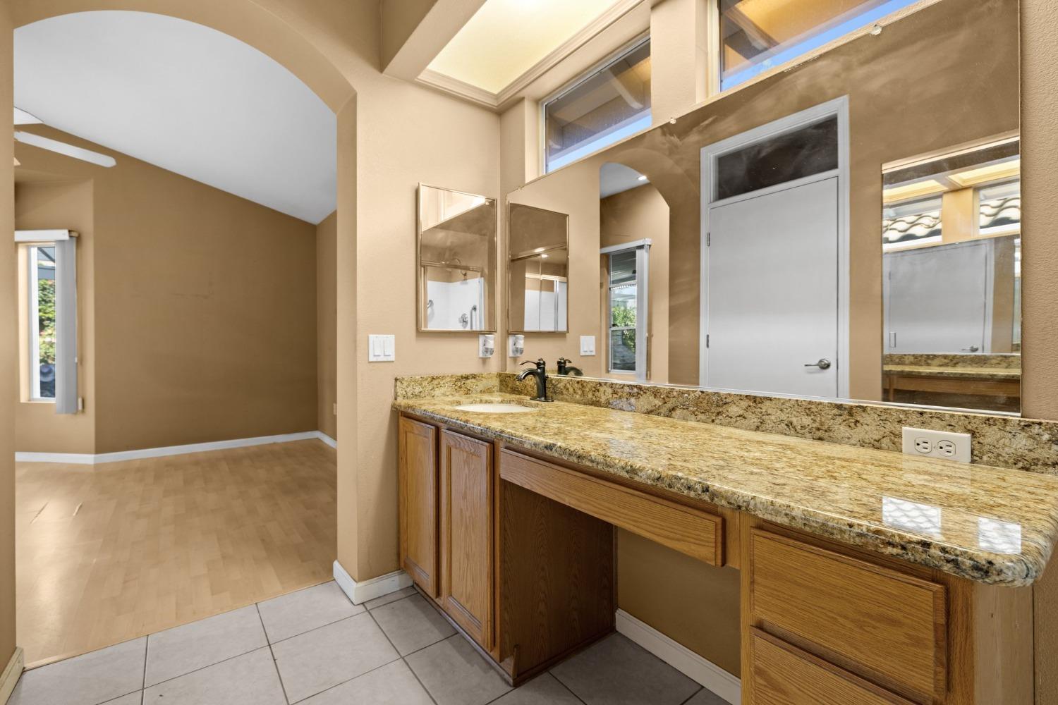 Detail Gallery Image 20 of 35 For 4834 Winter Haven Way, Roseville,  CA 95747 - 2 Beds | 2 Baths