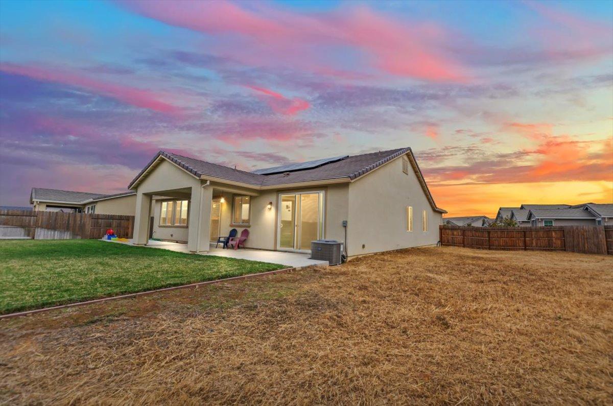 Detail Gallery Image 36 of 37 For 1697 Bedrock Ct, Plumas Lake,  CA 95961 - 4 Beds | 2/1 Baths