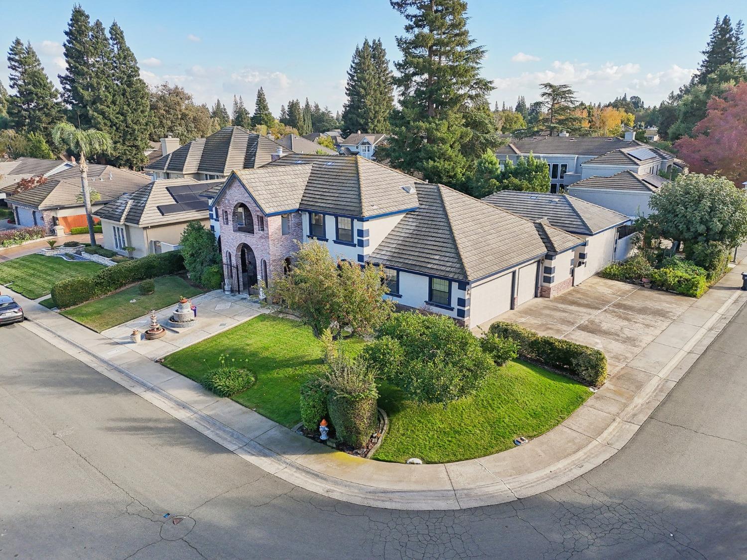 Detail Gallery Image 1 of 87 For 170 Audubon Cir, Sacramento,  CA 95831 - 5 Beds | 4/1 Baths