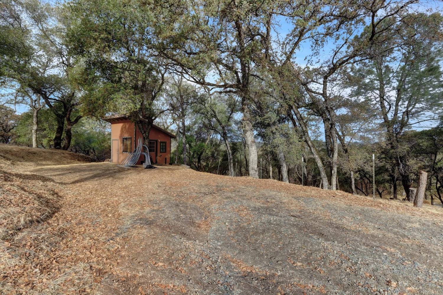 Ballantree Lane, Grass Valley, California image 18