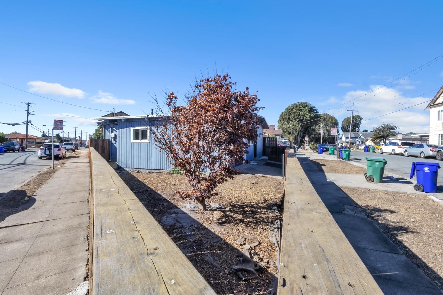 Detail Gallery Image 4 of 39 For 3424 Wall Ave, Richmond,  CA 94804 - 3 Beds | 2 Baths