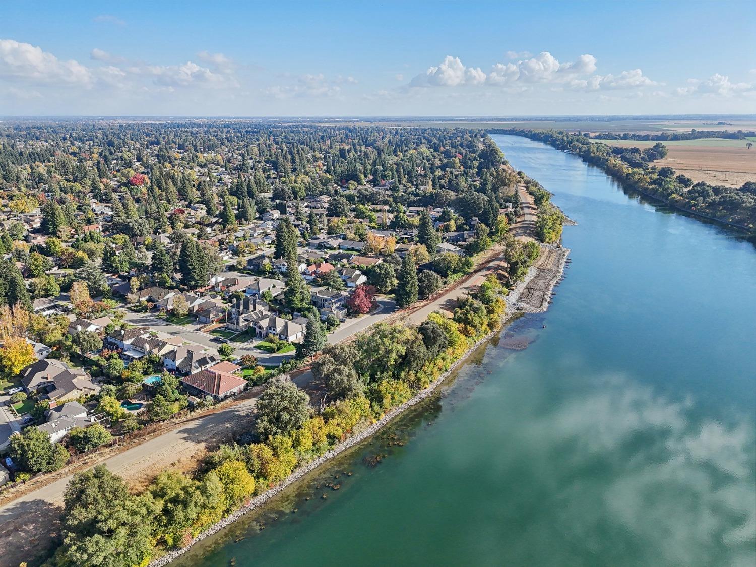 Detail Gallery Image 70 of 87 For 170 Audubon Cir, Sacramento,  CA 95831 - 5 Beds | 4/1 Baths