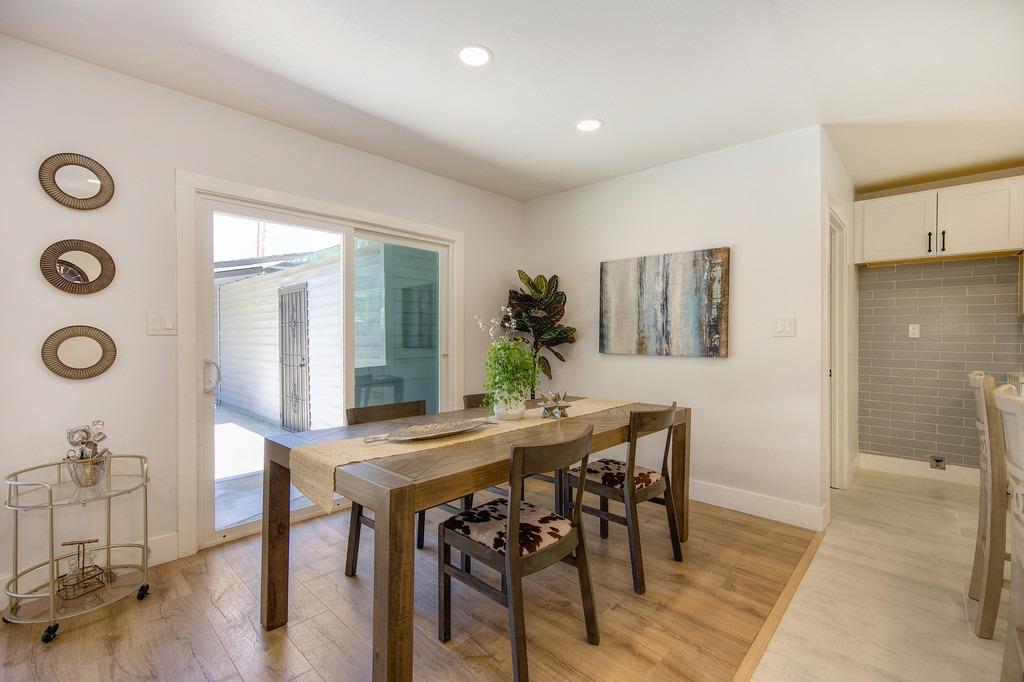 Detail Gallery Image 27 of 49 For 172 45th St, Sacramento,  CA 95819 - 3 Beds | 2 Baths