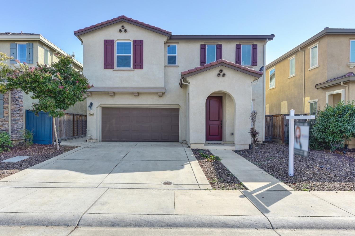 Detail Gallery Image 2 of 50 For 8444 Vila Gale Way, Elk Grove,  CA 95757 - 4 Beds | 2/1 Baths