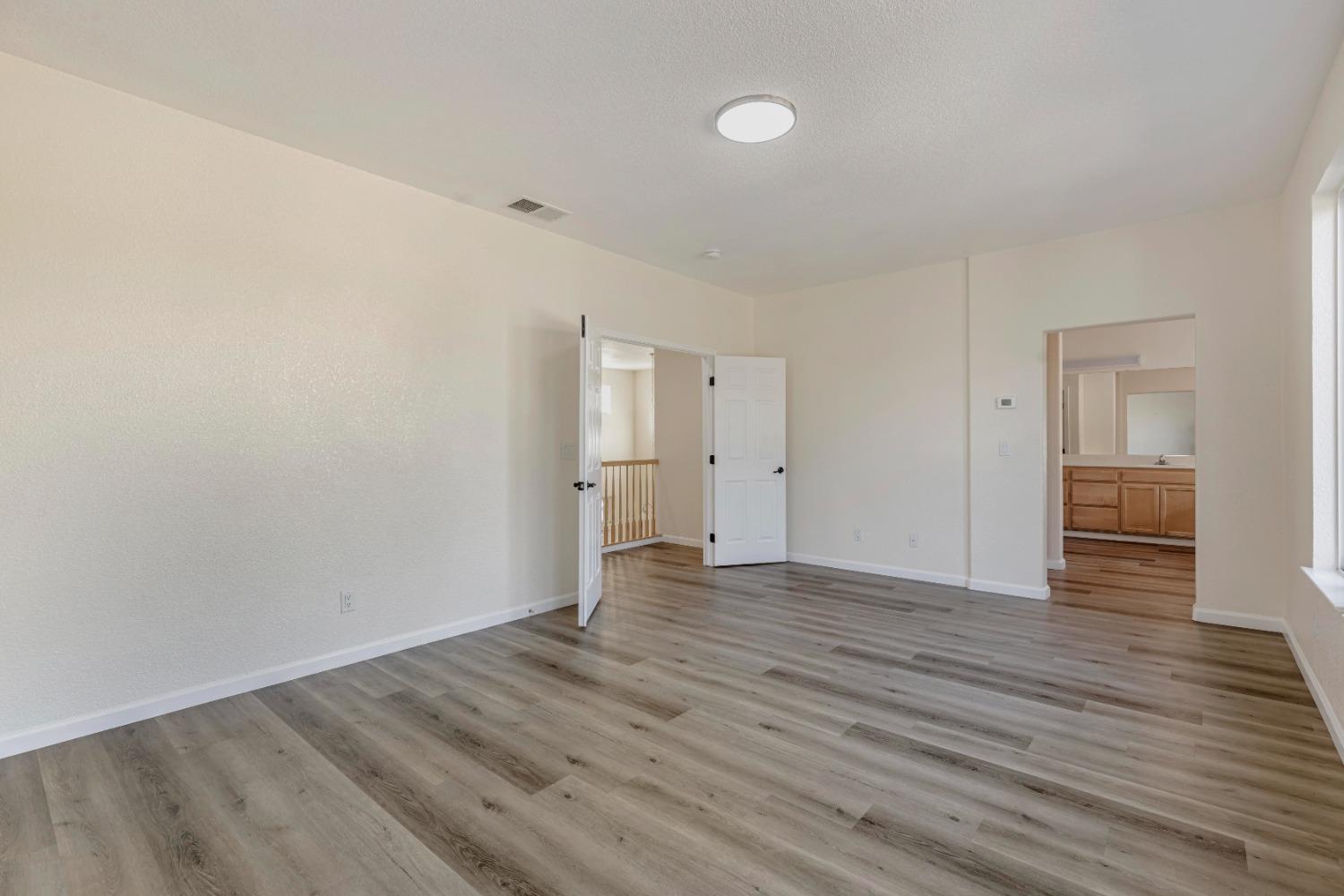 Detail Gallery Image 21 of 43 For 10391 Nations Cir, Stockton,  CA 95209 - 5 Beds | 3/1 Baths