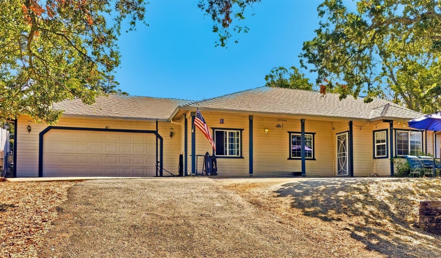 Detail Gallery Image 3 of 31 For 6169 Garner Pl, Valley Springs,  CA 95252 - 3 Beds | 2 Baths