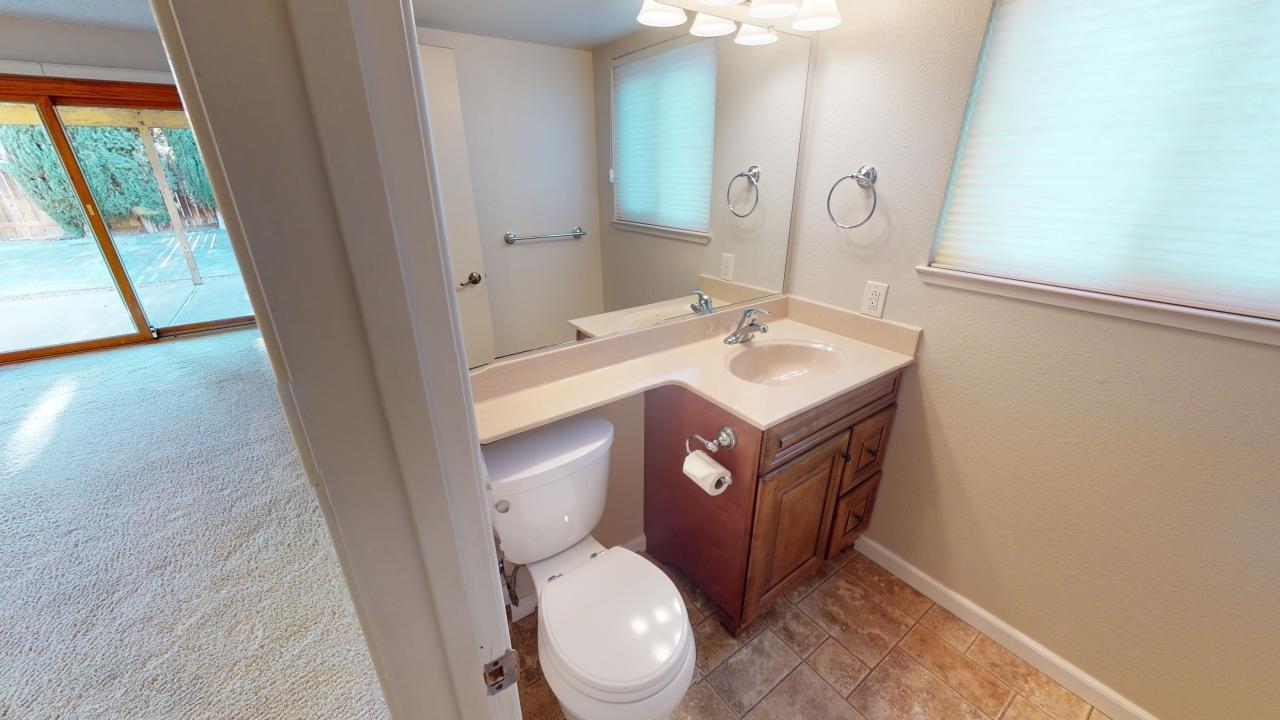 Detail Gallery Image 22 of 41 For 8005 Mesa Oak Way, Citrus Heights,  CA 95610 - 4 Beds | 2/1 Baths