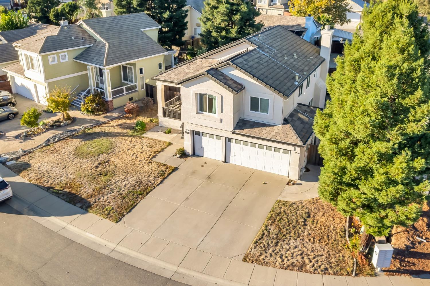 Detail Gallery Image 40 of 45 For 6641 Sunset Bluffs St, Elk Grove,  CA 95758 - 4 Beds | 2/1 Baths