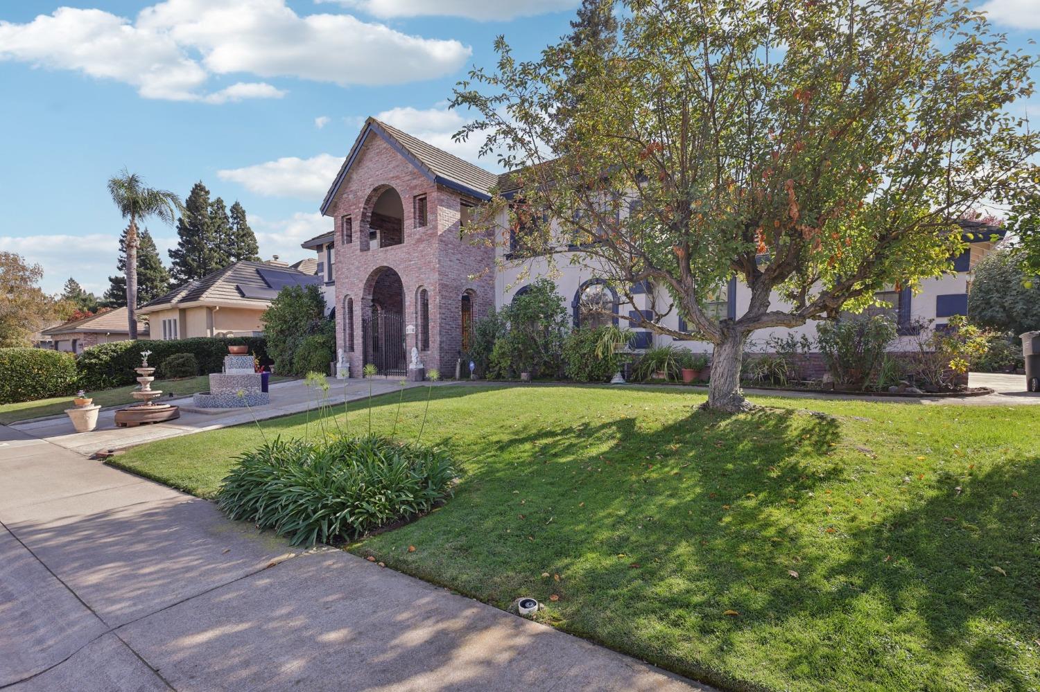 Detail Gallery Image 5 of 87 For 170 Audubon Cir, Sacramento,  CA 95831 - 5 Beds | 4/1 Baths