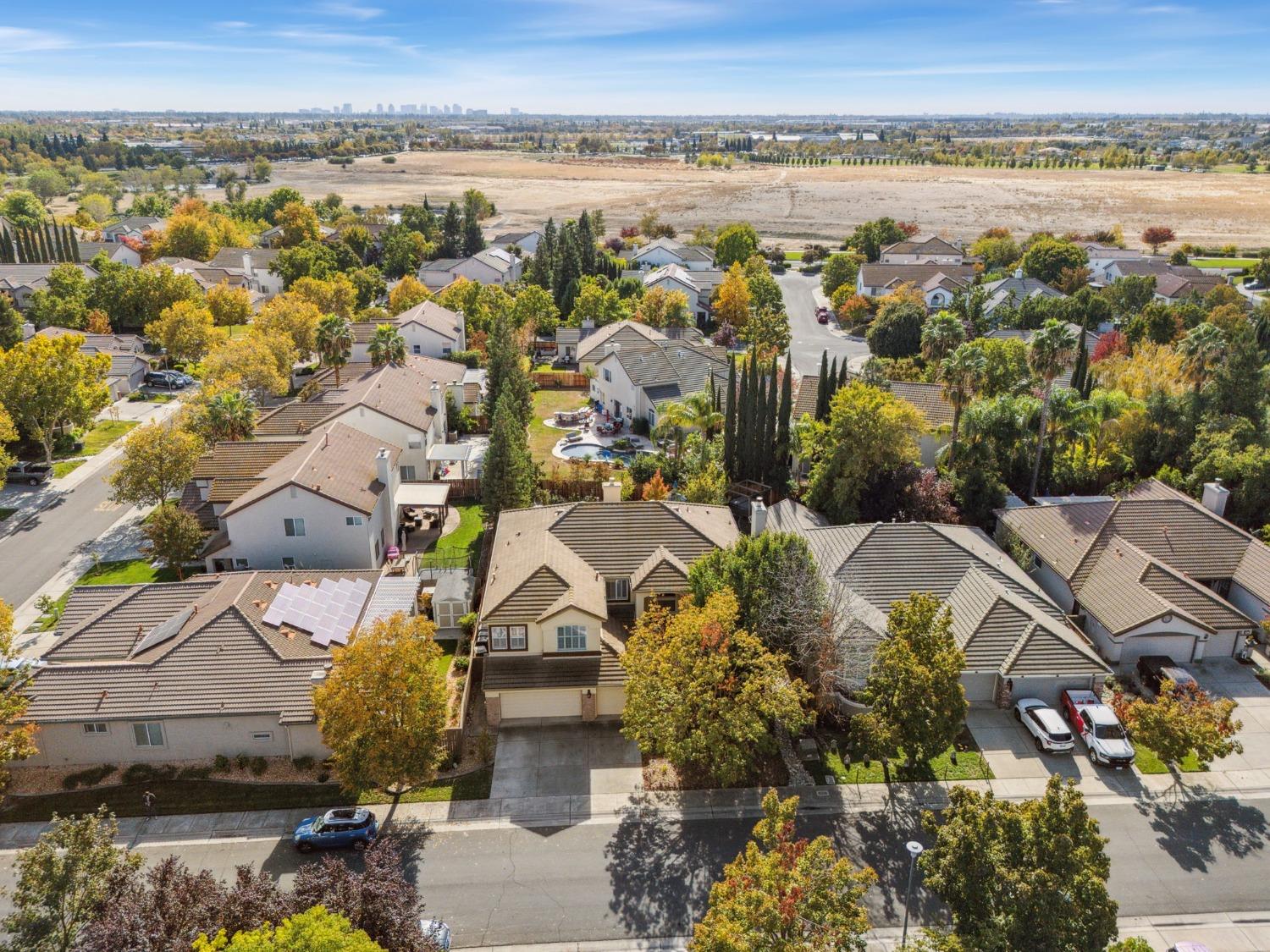 Detail Gallery Image 40 of 48 For 7 Mckilt Ct, Sacramento,  CA 95835 - 4 Beds | 3/1 Baths