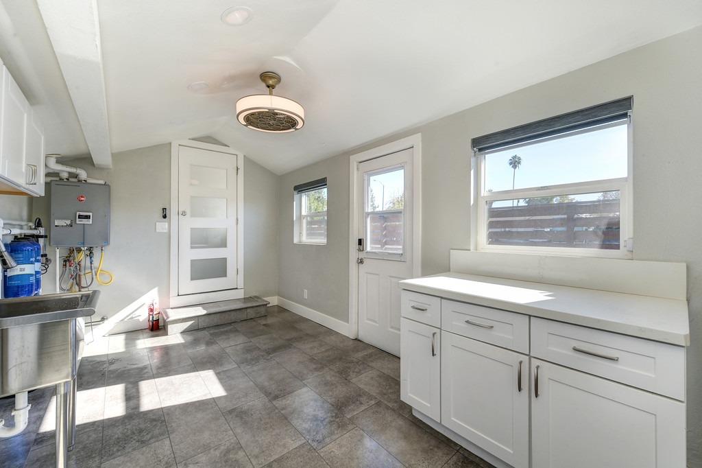 Detail Gallery Image 36 of 42 For 2901 Glacier St, Sacramento,  CA 95821 - 3 Beds | 1 Baths