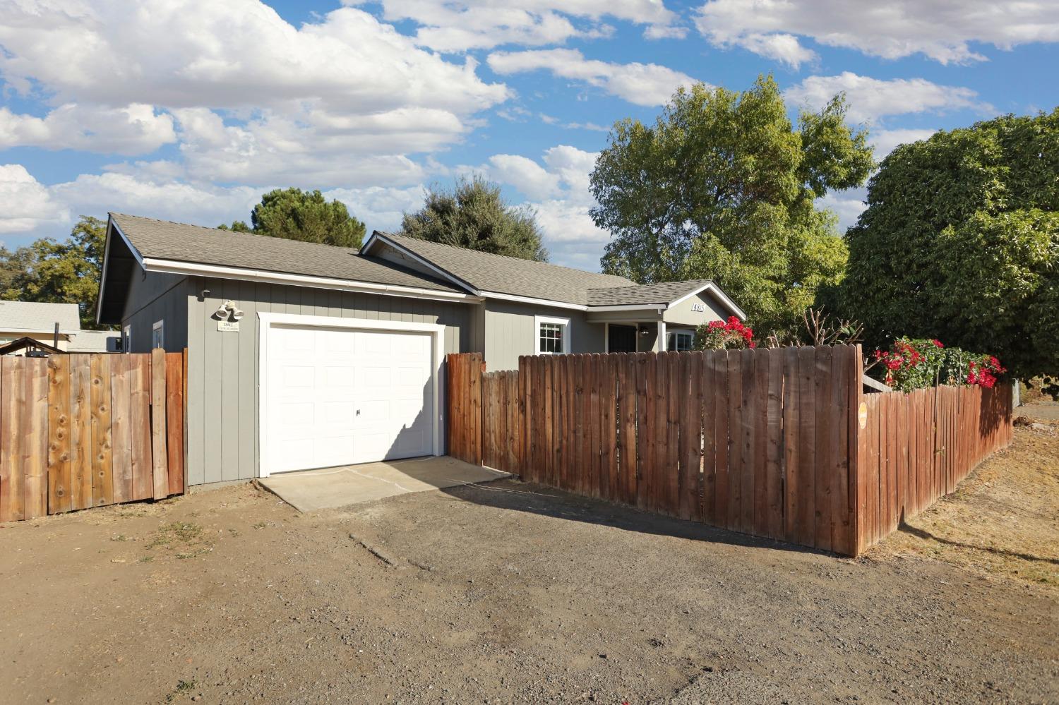 Detail Gallery Image 9 of 39 For 4815 Horner Ave, Stockton,  CA 95215 - 3 Beds | 1/1 Baths