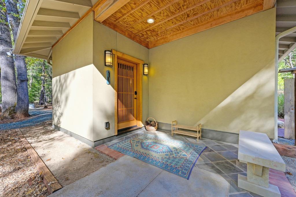 Detail Gallery Image 5 of 38 For 11345 Tower Hill Rd, Nevada City,  CA 95959 - 2 Beds | 2 Baths