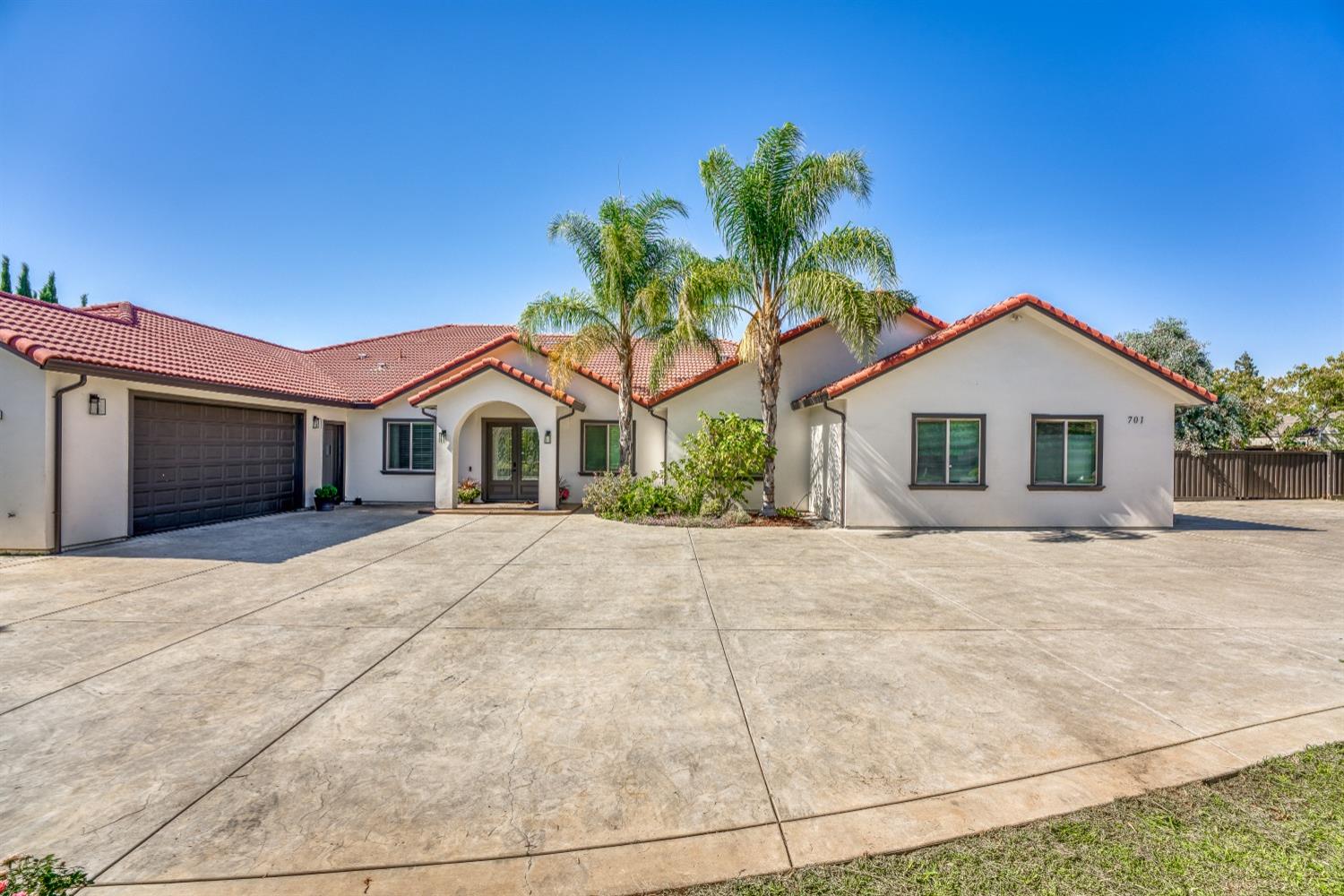 Detail Gallery Image 49 of 92 For 701 Sterling Ct, El Dorado Hills,  CA 95762 - 4 Beds | 5 Baths