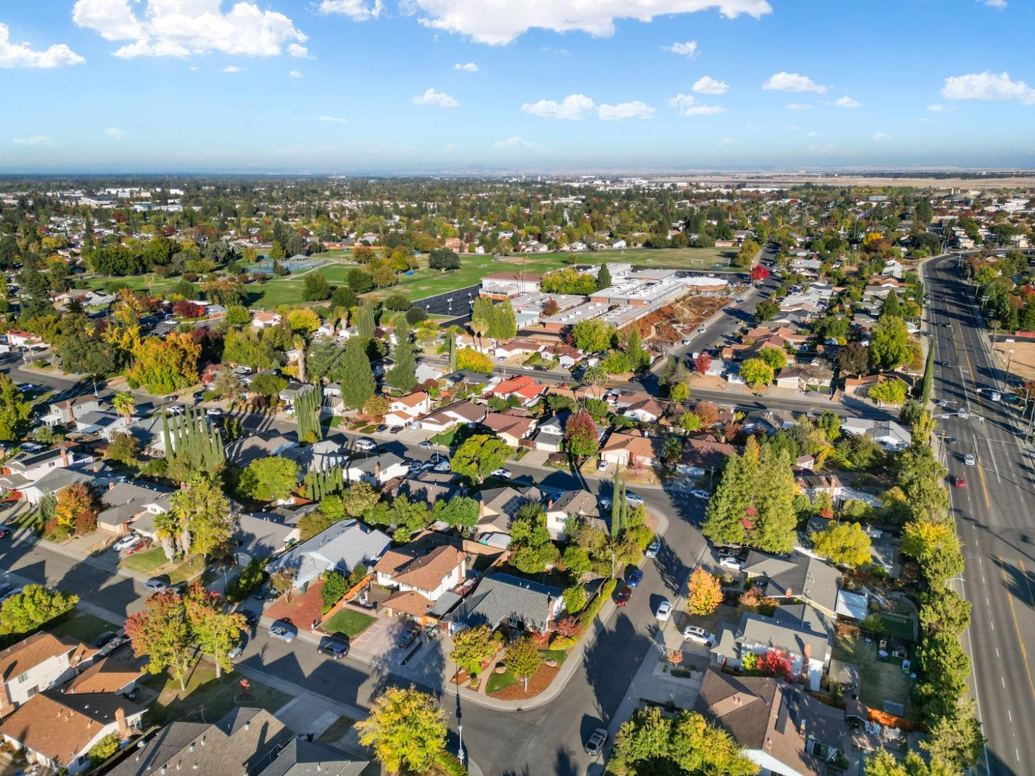 Detail Gallery Image 38 of 40 For 3637 Kingsport Way, Sacramento,  CA 95826 - 4 Beds | 2 Baths