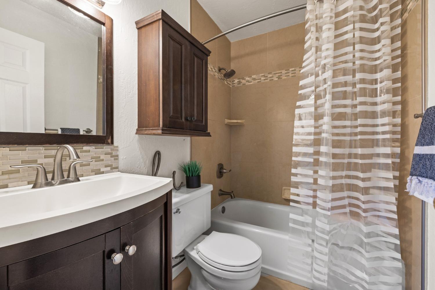 Detail Gallery Image 16 of 25 For 6533 Greenback Ln #1,  Citrus Heights,  CA 95621 - 2 Beds | 1 Baths