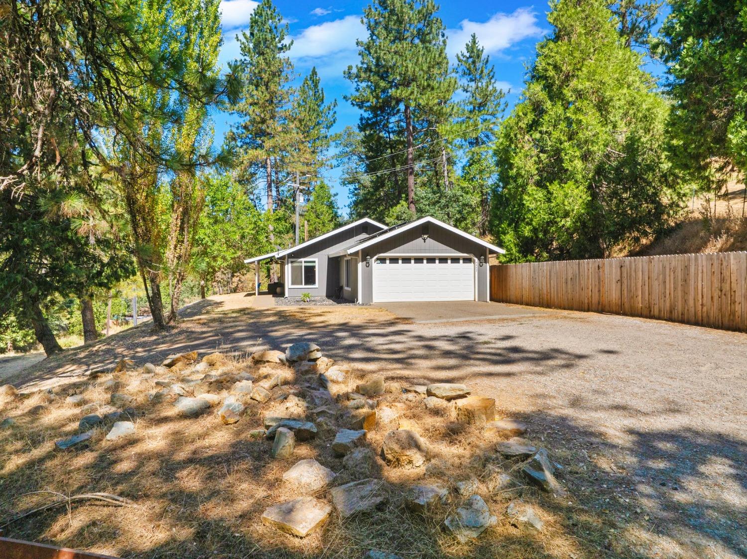 Detail Gallery Image 6 of 42 For 4842 Northern Lights Rd, Placerville,  CA 95667 - 3 Beds | 2 Baths