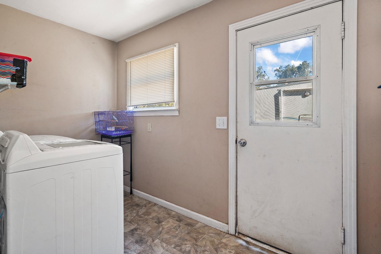 Detail Gallery Image 20 of 33 For 2103 Miller Ave, Modesto,  CA 95354 - 3 Beds | 1 Baths