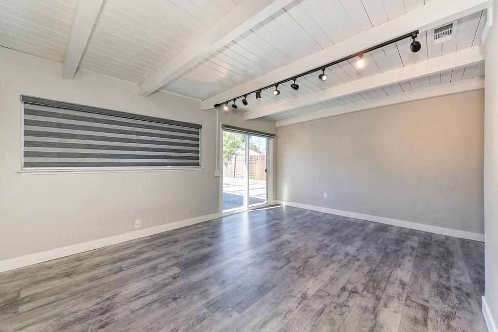 Detail Gallery Image 21 of 42 For 2901 Glacier St, Sacramento,  CA 95821 - 3 Beds | 1 Baths