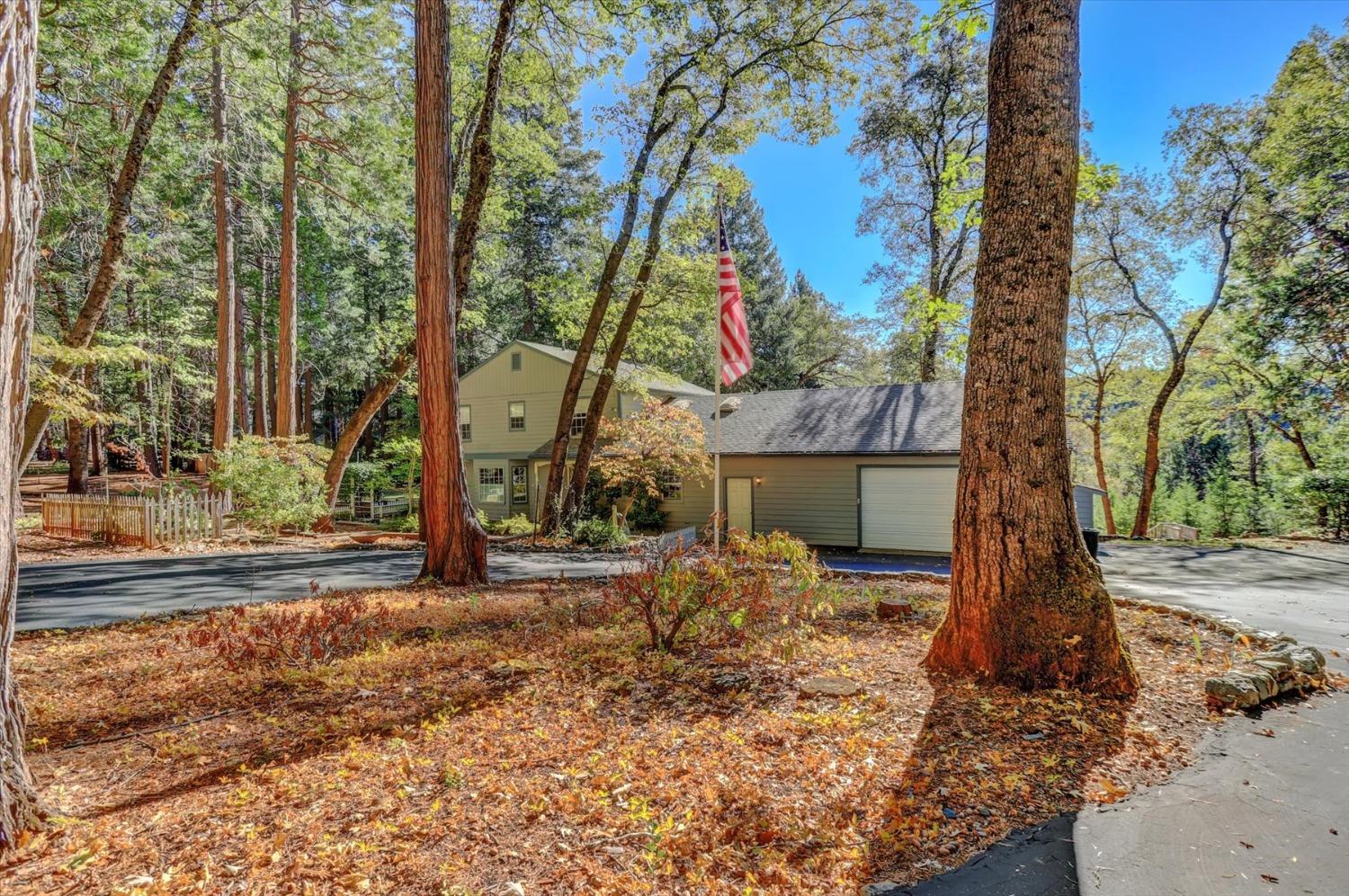 Detail Gallery Image 1 of 1 For 13439 Loma Rica, Grass Valley,  CA 95945 - 4 Beds | 2/1 Baths