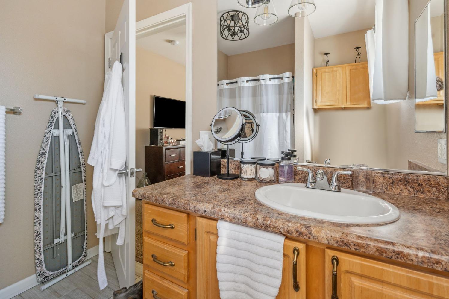 Detail Gallery Image 13 of 23 For 501 Gibson Dr #823,  Roseville,  CA 95678 - 2 Beds | 2 Baths