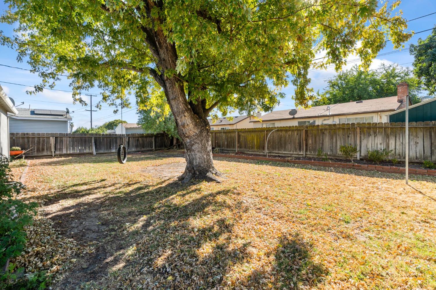 Detail Gallery Image 17 of 21 For 1136 Vernal St, Manteca,  CA 95337 - 3 Beds | 2 Baths