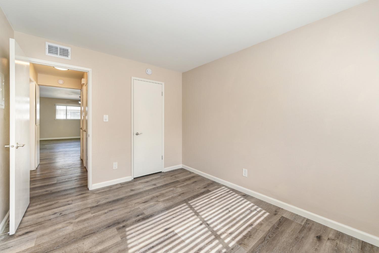 Detail Gallery Image 16 of 28 For 6229 Longford Dr #4,  Citrus Heights,  CA 95621 - 2 Beds | 1 Baths