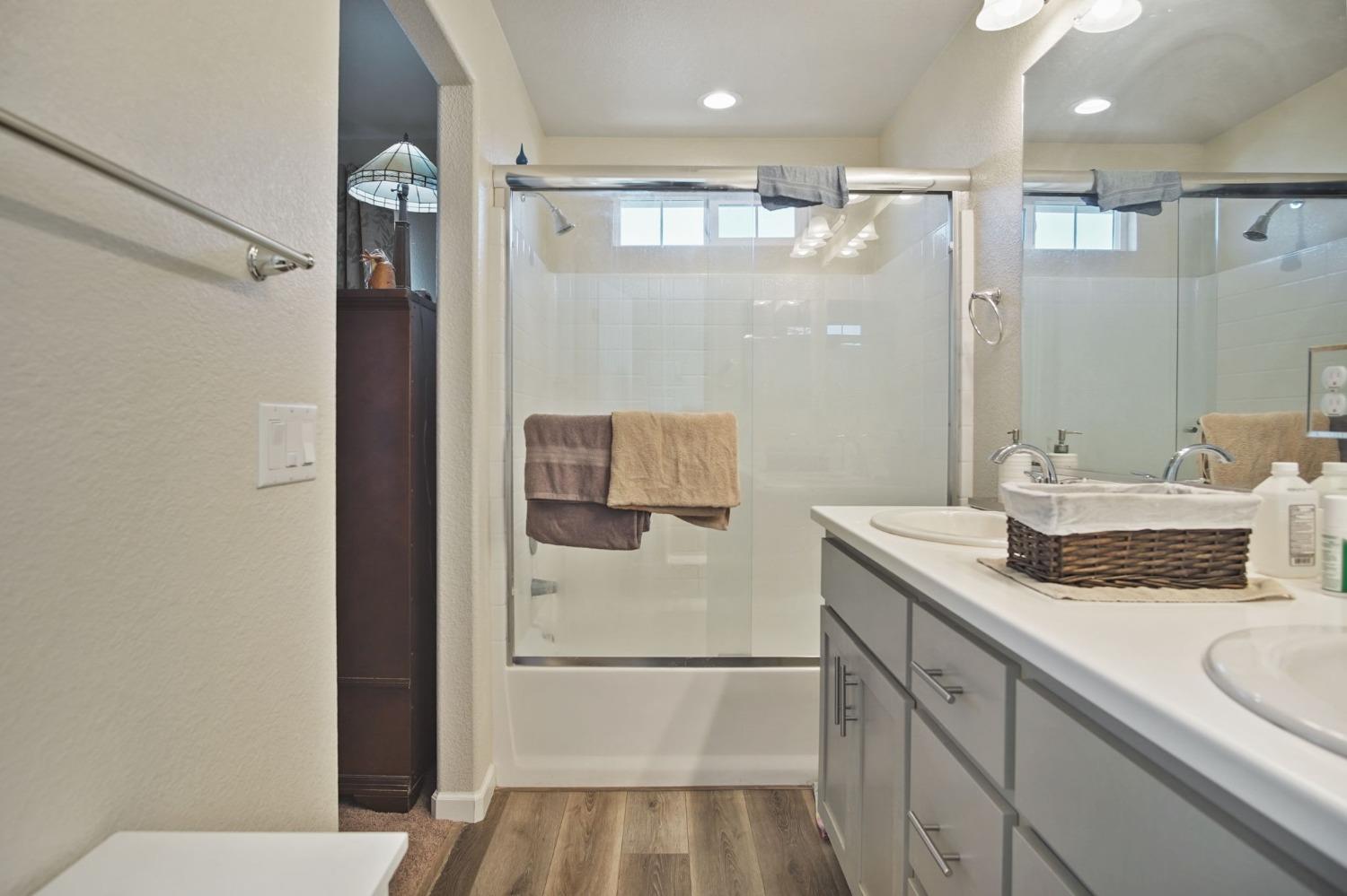 Detail Gallery Image 26 of 26 For 2628 W Hawaiian Petrel Ave, Modesto,  CA 95355 - 4 Beds | 2/1 Baths