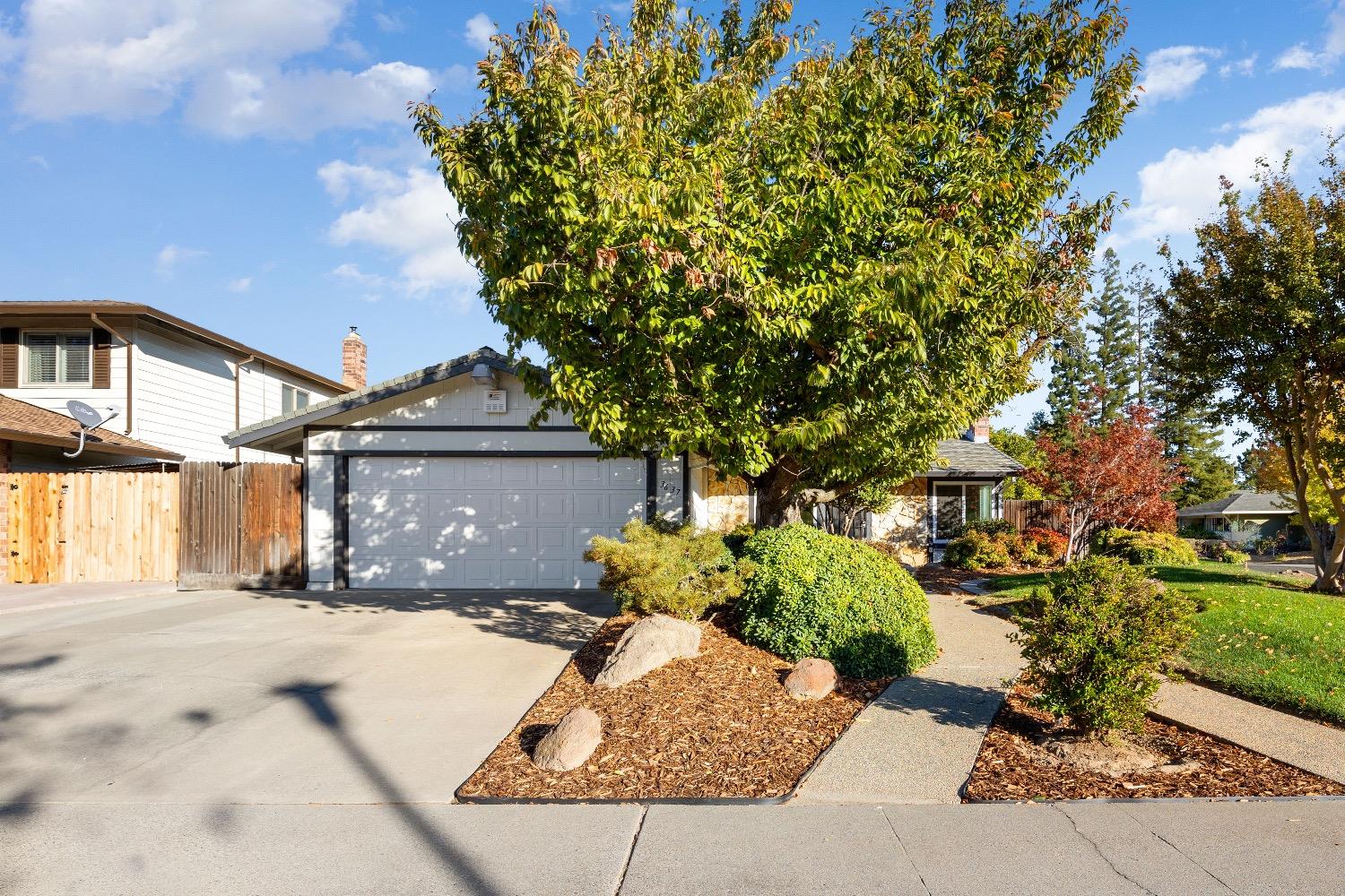 Detail Gallery Image 9 of 40 For 3637 Kingsport Way, Sacramento,  CA 95826 - 4 Beds | 2 Baths