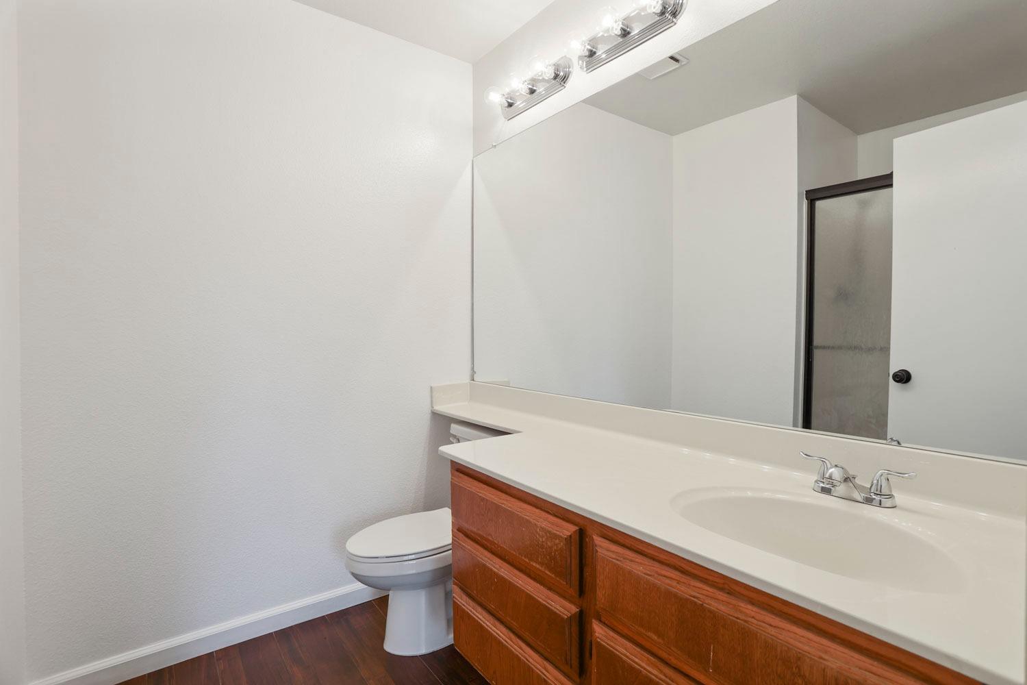 Detail Gallery Image 33 of 39 For 2930 Driftwood Pl #18,  Stockton,  CA 95219 - 2 Beds | 2/1 Baths