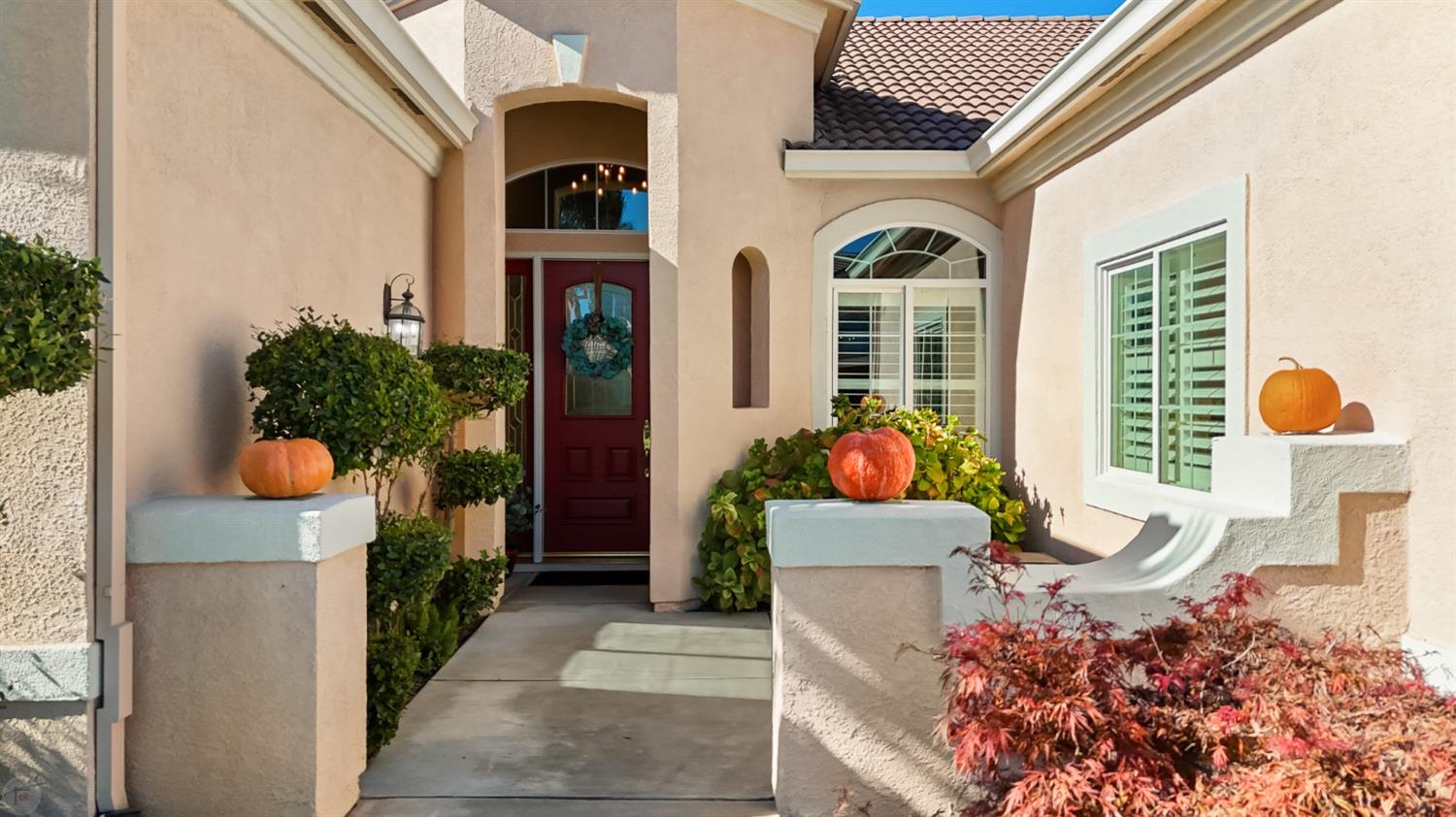 Detail Gallery Image 5 of 64 For 1015 Gladiola Ln, Manteca,  CA 95336 - 3 Beds | 2/1 Baths