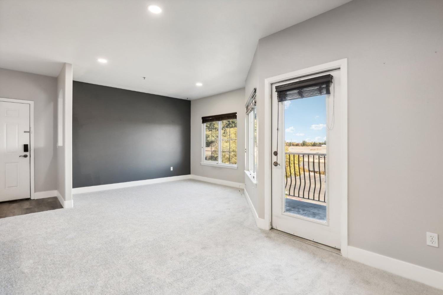 Detail Gallery Image 9 of 39 For 4200 E Commerce Way #2121,  Sacramento,  CA 95834 - 2 Beds | 2 Baths