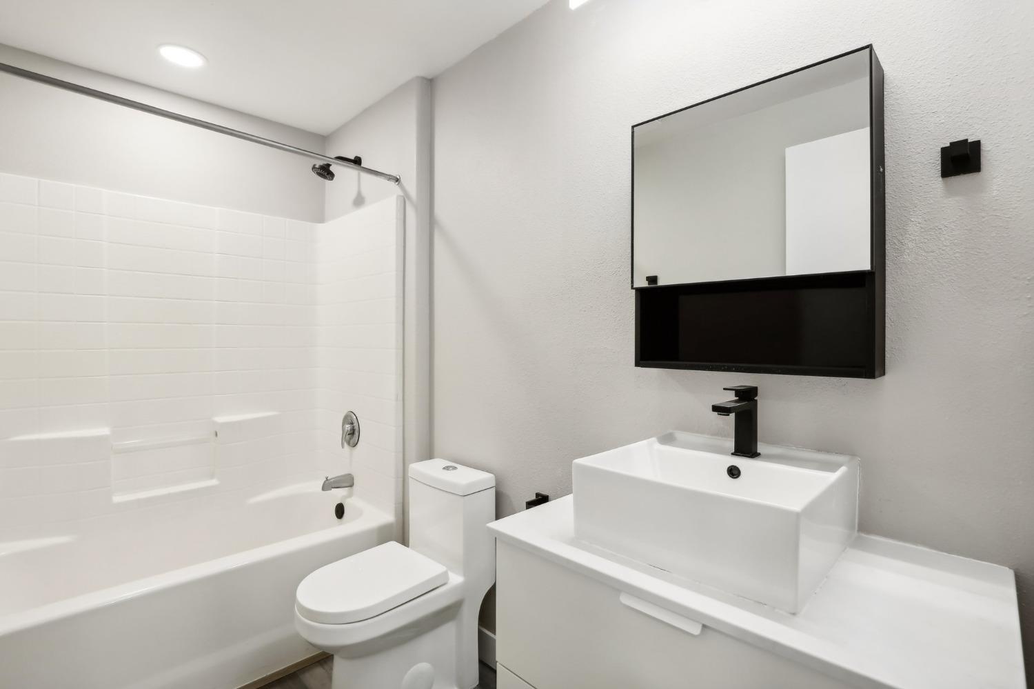 Detail Gallery Image 21 of 39 For 4200 E Commerce Way #2121,  Sacramento,  CA 95834 - 2 Beds | 2 Baths