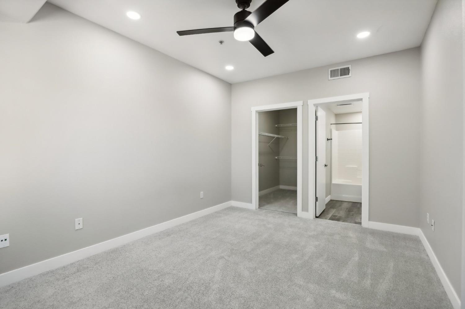 Detail Gallery Image 19 of 39 For 4200 E Commerce Way #2121,  Sacramento,  CA 95834 - 2 Beds | 2 Baths