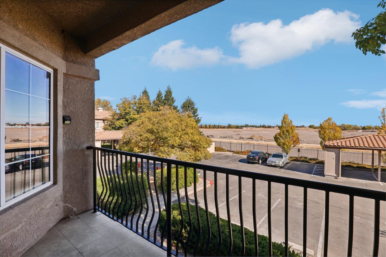 Detail Gallery Image 28 of 39 For 4200 E Commerce Way #2121,  Sacramento,  CA 95834 - 2 Beds | 2 Baths