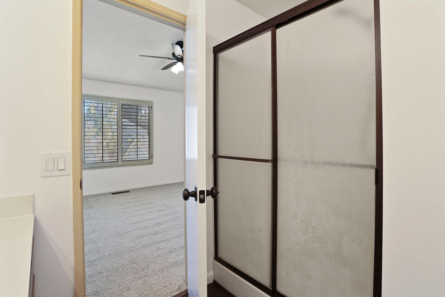 Detail Gallery Image 34 of 39 For 2930 Driftwood Pl #18,  Stockton,  CA 95219 - 2 Beds | 2/1 Baths