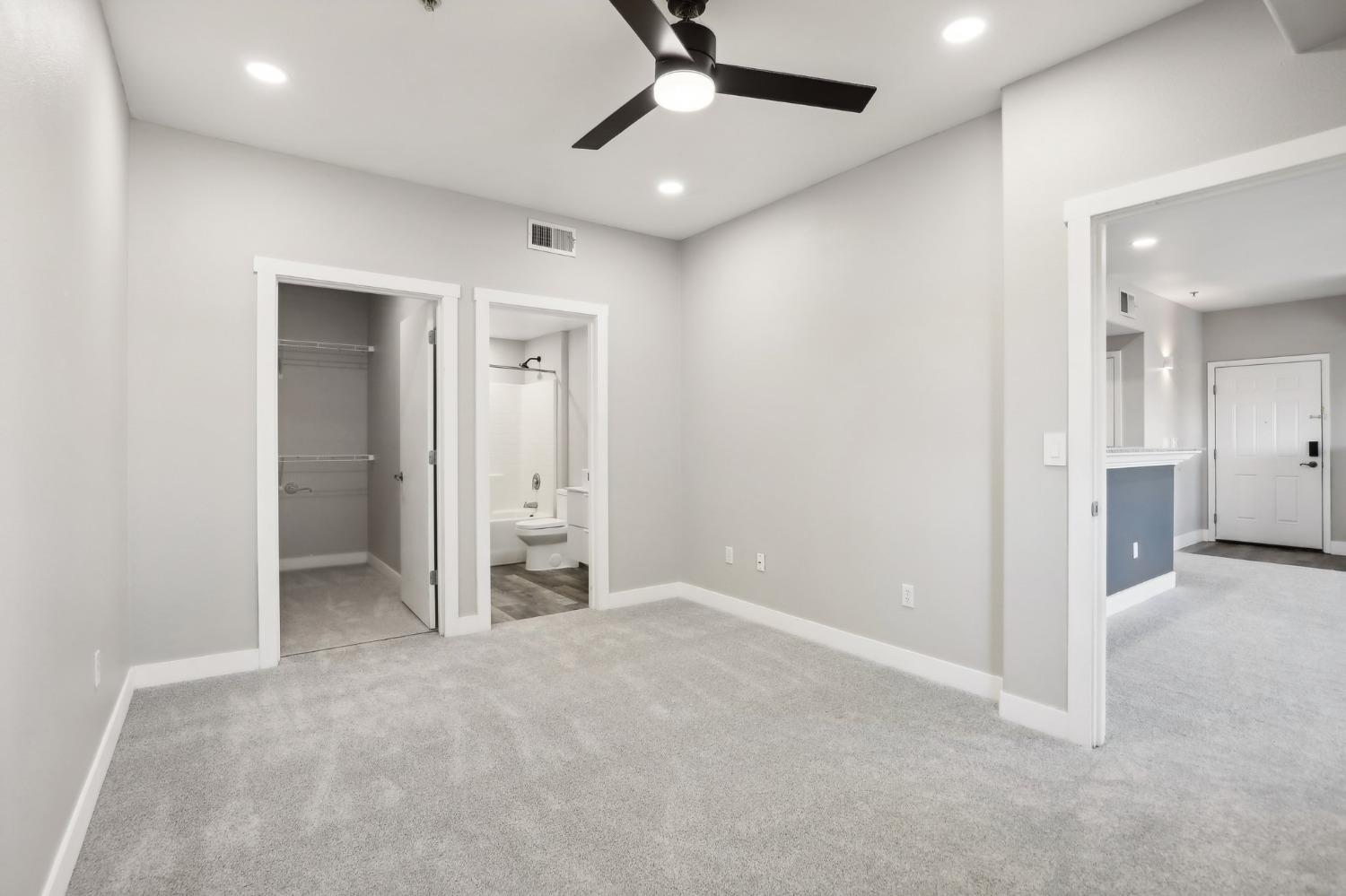 Detail Gallery Image 16 of 39 For 4200 E Commerce Way #2121,  Sacramento,  CA 95834 - 2 Beds | 2 Baths