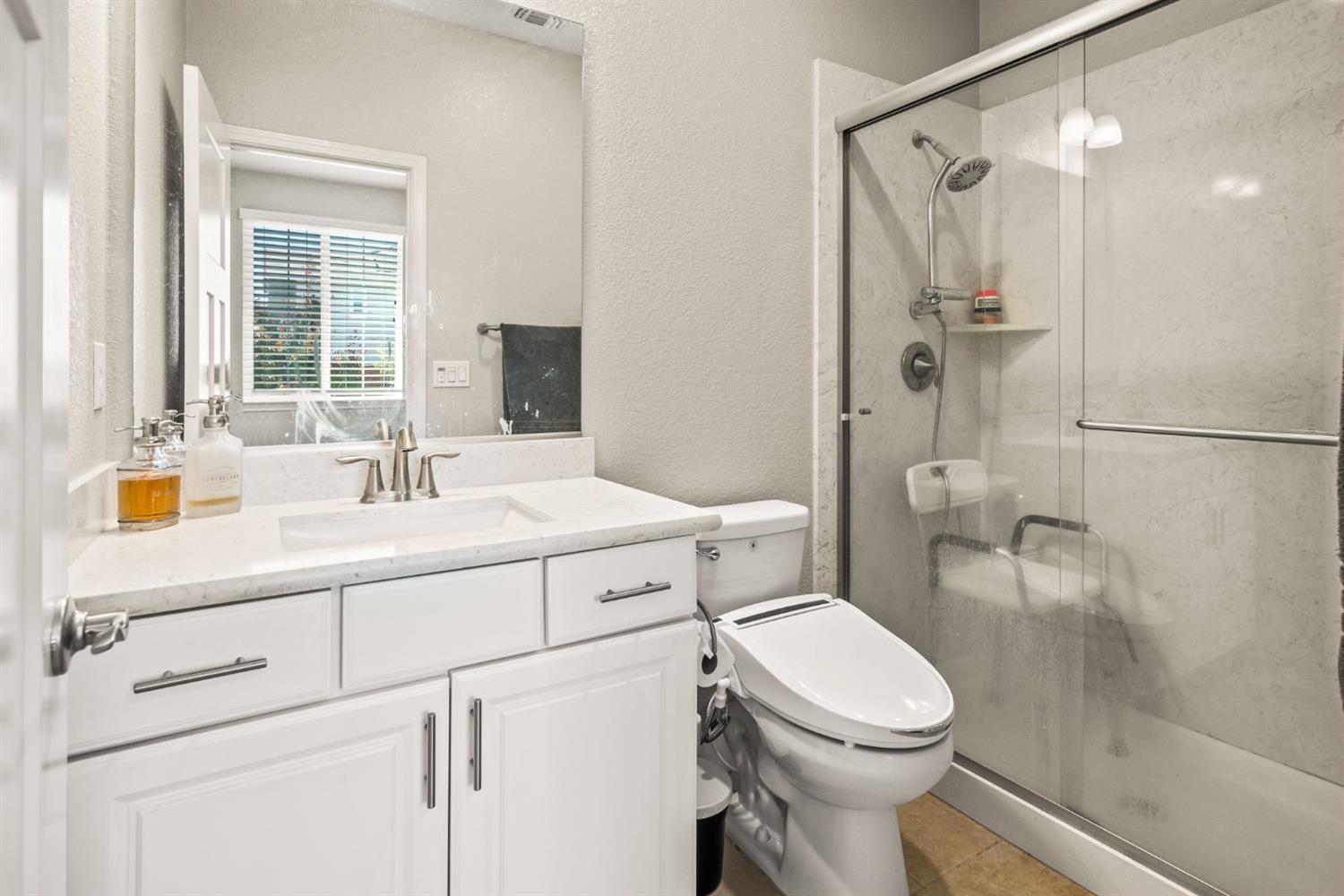 Detail Gallery Image 33 of 36 For 1538 Harry Lorenzo Ave, Woodland,  CA 95776 - 4 Beds | 3/1 Baths