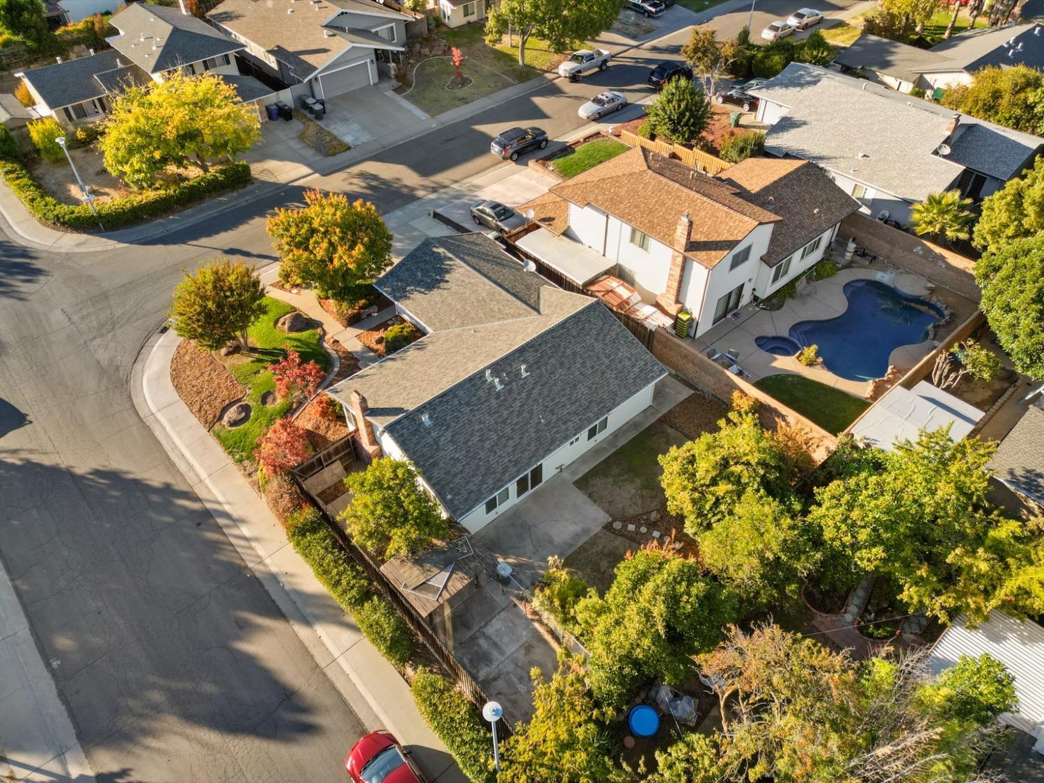 Detail Gallery Image 12 of 40 For 3637 Kingsport Way, Sacramento,  CA 95826 - 4 Beds | 2 Baths