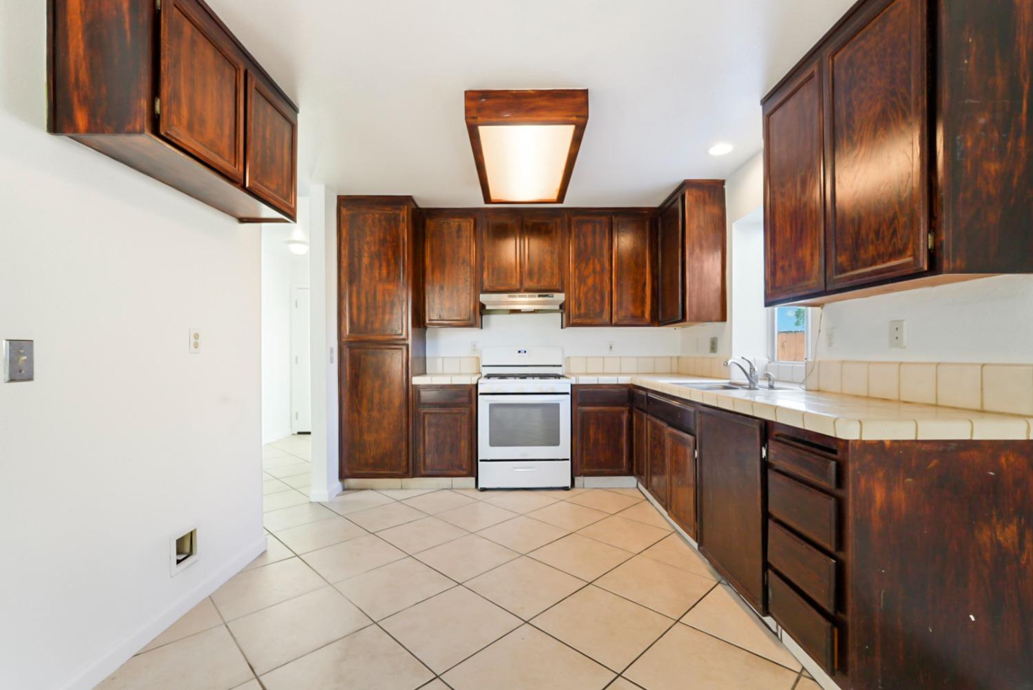 Detail Gallery Image 7 of 26 For 3513 Kentucky Ave, Riverbank,  CA 95367 - 3 Beds | 2 Baths