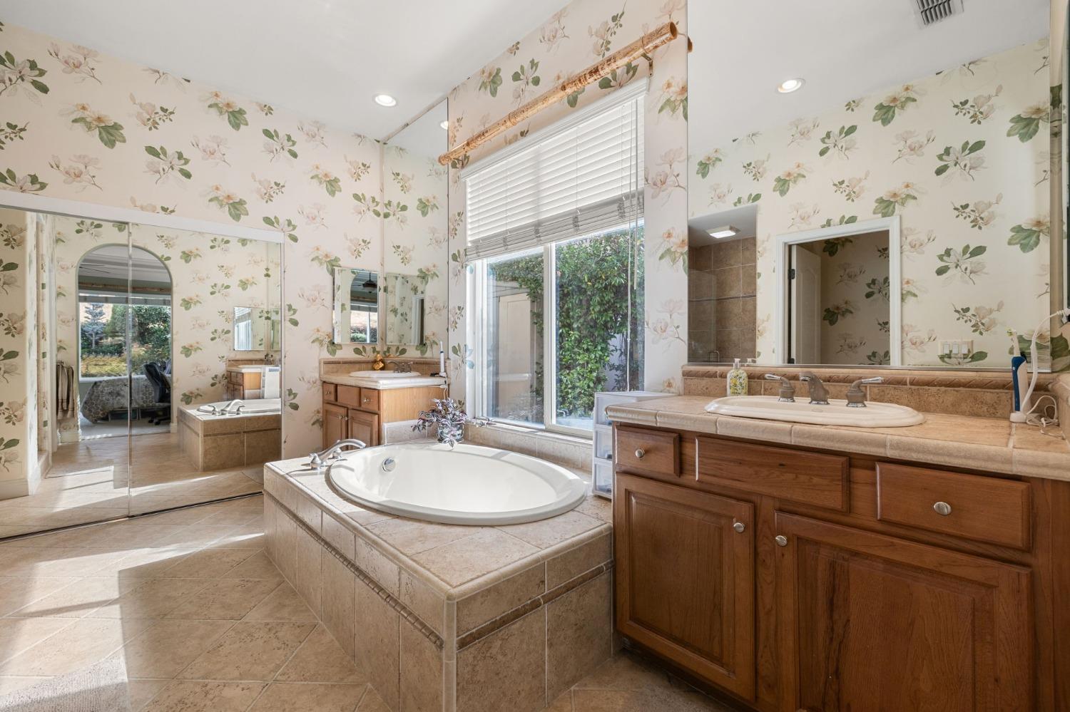 Detail Gallery Image 35 of 69 For 737 Morningside Ct, Folsom,  CA 95630 - 2 Beds | 2 Baths