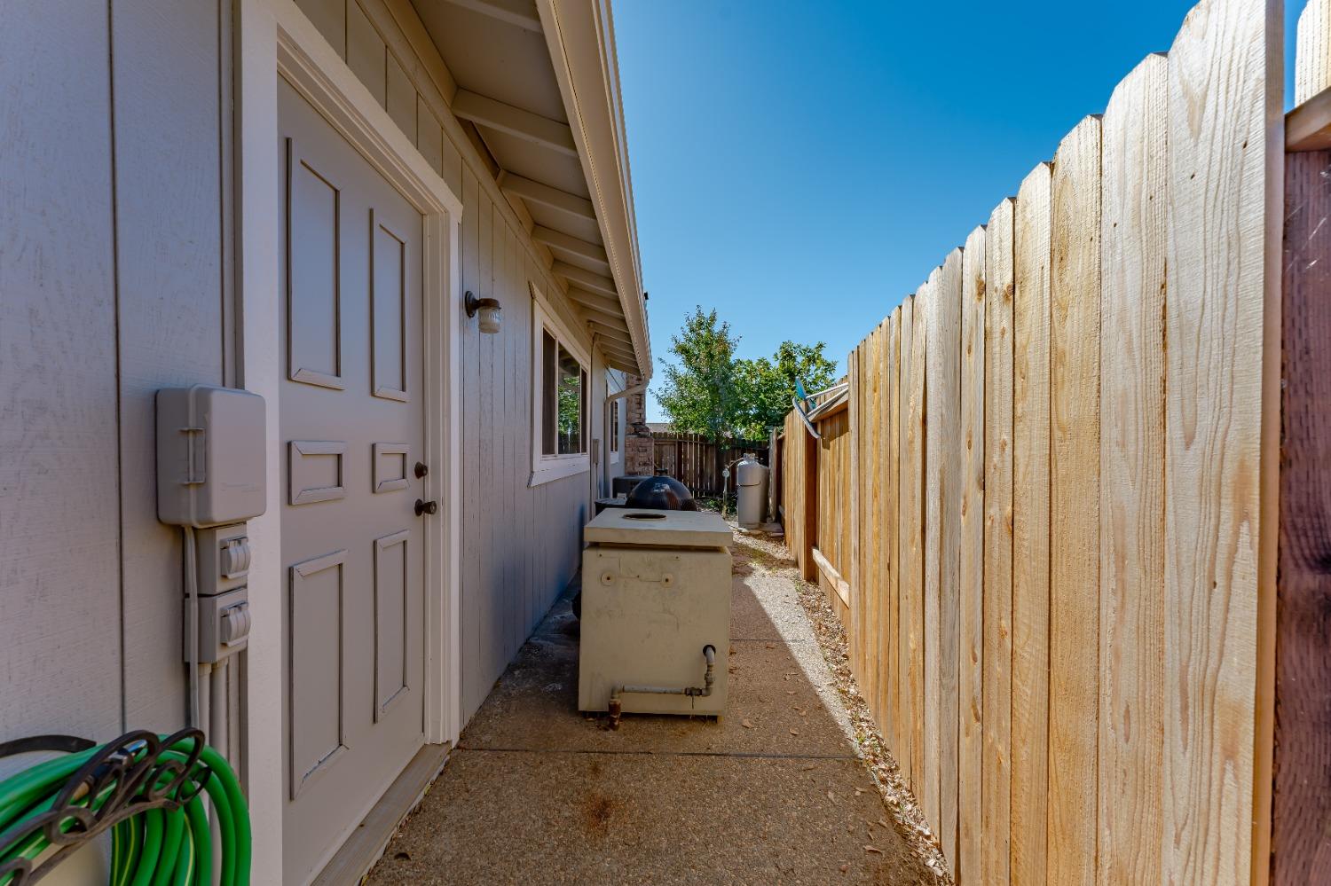 Detail Gallery Image 38 of 40 For 3361 Hartselle Way, Sacramento,  CA 95827 - 4 Beds | 2 Baths