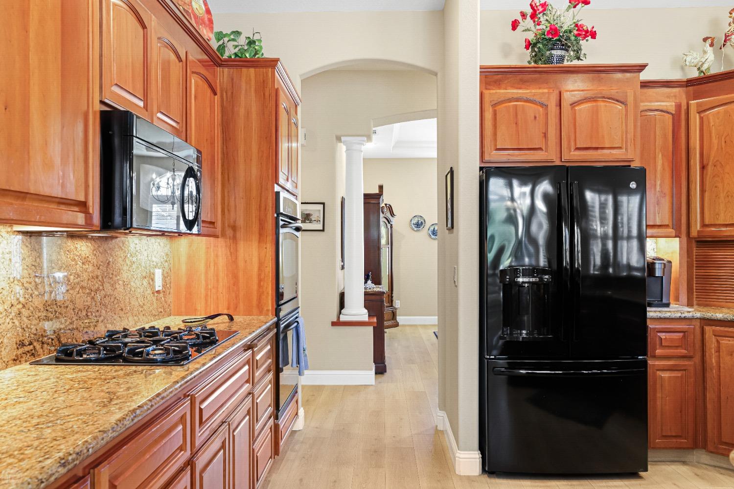 Detail Gallery Image 24 of 64 For 1015 Gladiola Ln, Manteca,  CA 95336 - 3 Beds | 2/1 Baths