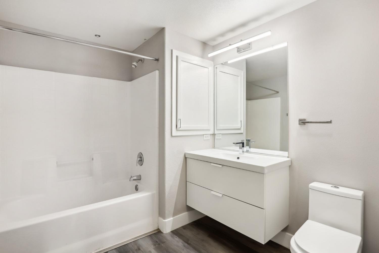 Detail Gallery Image 26 of 39 For 4200 E Commerce Way #2121,  Sacramento,  CA 95834 - 2 Beds | 2 Baths