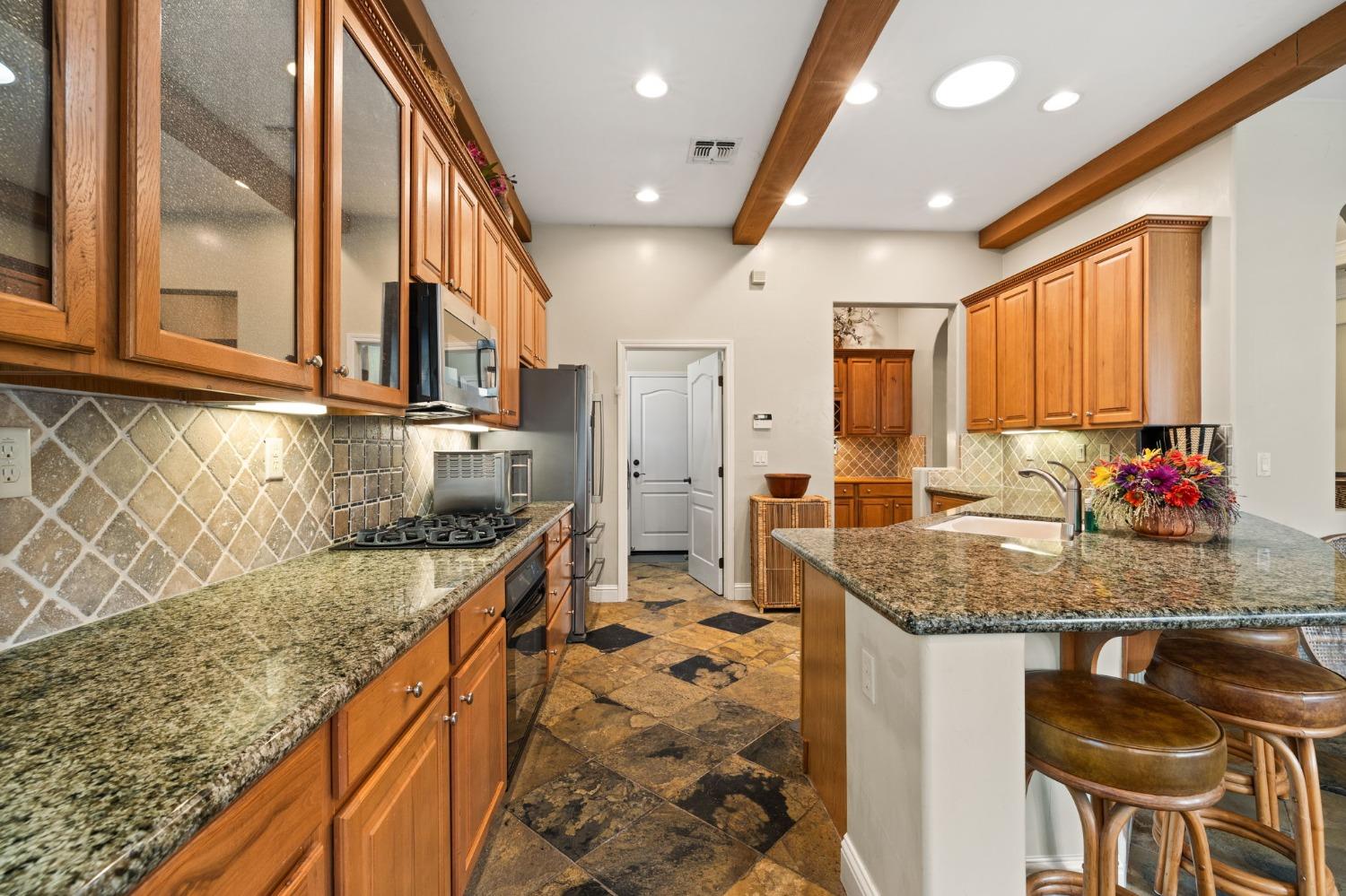 Detail Gallery Image 24 of 69 For 737 Morningside Ct, Folsom,  CA 95630 - 2 Beds | 2 Baths