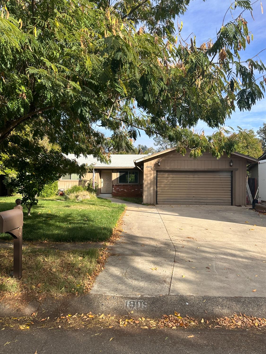 Detail Gallery Image 20 of 20 For 1909 Lindeena Lane, Redding,  CA 96002 - 3 Beds | 2 Baths