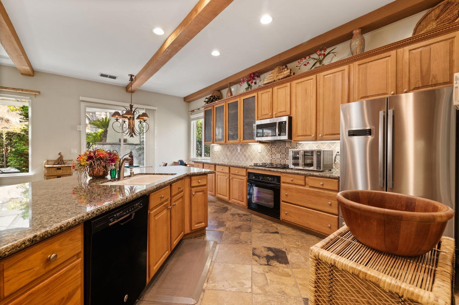 Detail Gallery Image 27 of 69 For 737 Morningside Ct, Folsom,  CA 95630 - 2 Beds | 2 Baths