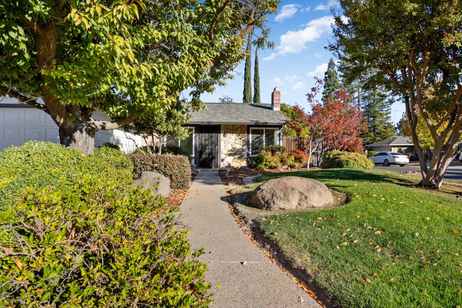 Detail Gallery Image 10 of 40 For 3637 Kingsport Way, Sacramento,  CA 95826 - 4 Beds | 2 Baths